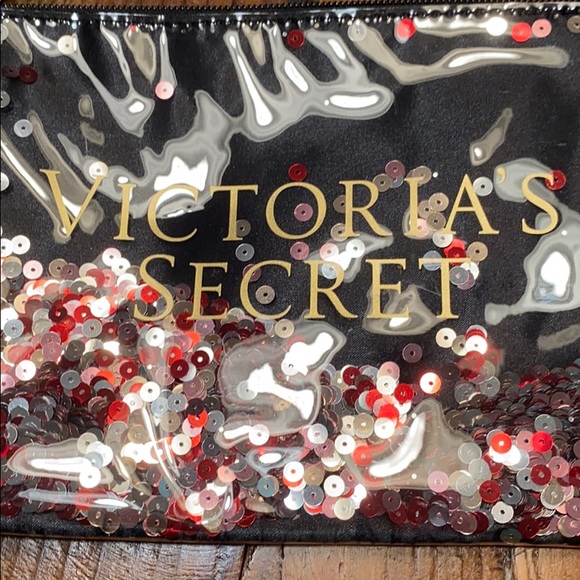 Victoria secret small zip bag - Picture 2 of 4